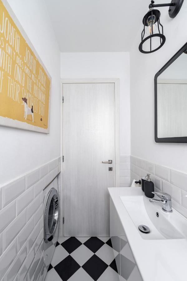 The Black Marble - Sea View, 2Br, 2Ba By Bnc Athens Luaran gambar